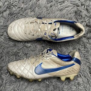 Nike Tiempo Legend IV FG White Blue Soccer Cleats Mens Size 7.5